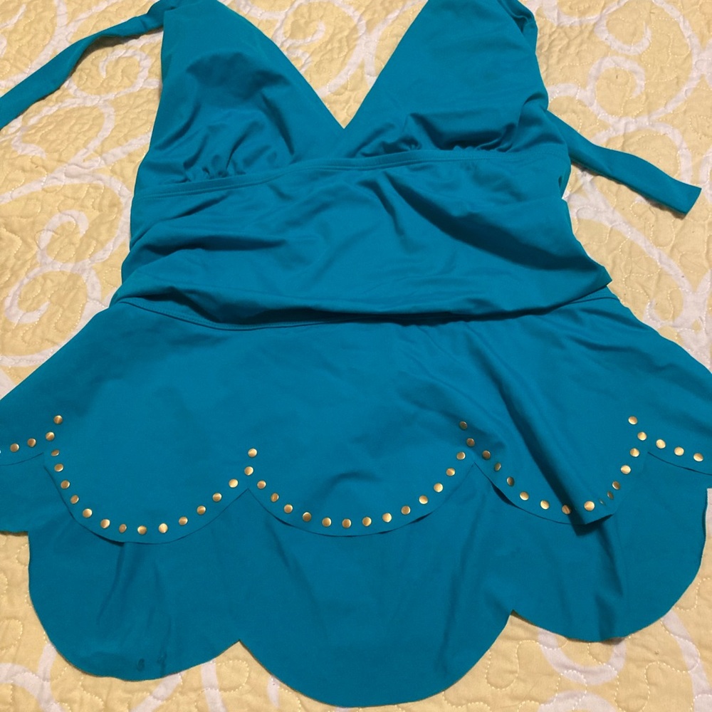 Women’s swim Top